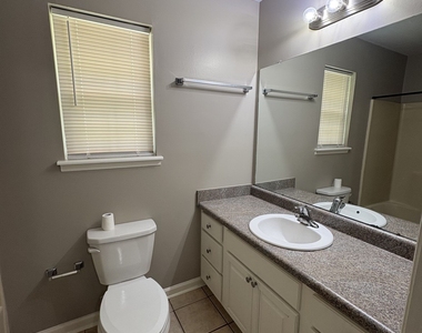 1701 Claxton Dairy Road - Photo Thumbnail 4