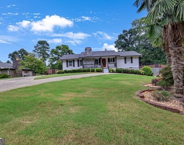 569 Garner Way Nw - Photo Thumbnail 3