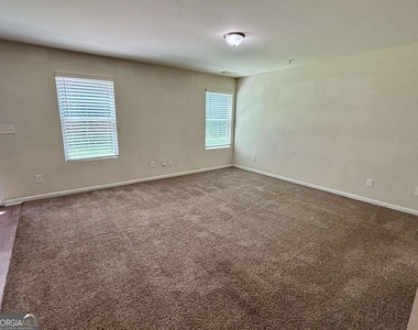 629 Carlton Pointe Drive - Photo Thumbnail 14