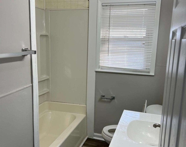 60 Azalea Drive - Photo Thumbnail 3
