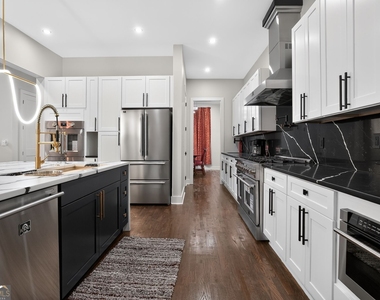 2877 Alexa Avenue Se - Photo Thumbnail 7