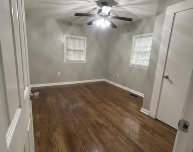 7 Emory Street - Photo Thumbnail 9