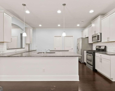 3845 Alden Place - Photo Thumbnail 10