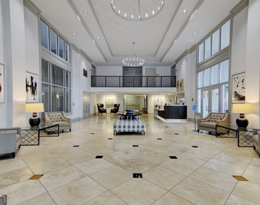 3820 Roswell Road Ne - Photo Thumbnail 2