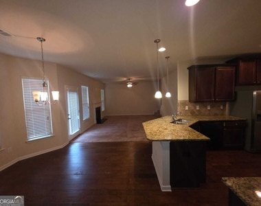 12180 Centerra Drive - Photo Thumbnail 5
