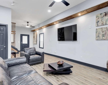 494 Rockwell Street Sw - Photo Thumbnail 6