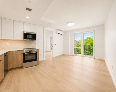 1615 Cedar Street - Photo Thumbnail 2