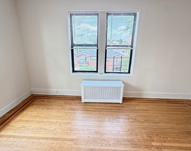 160-4 Sanford Avenue - Photo Thumbnail 12