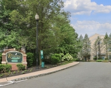 107 Donato Cir - Photo Thumbnail 14