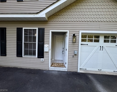 32 Woodland Dr - Photo Thumbnail 9