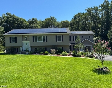 32 Woodland Dr - Photo Thumbnail 3