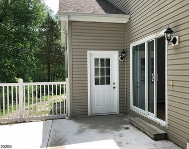 32 Woodland Dr - Photo Thumbnail 30