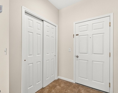 62 W Main St - Photo Thumbnail 2