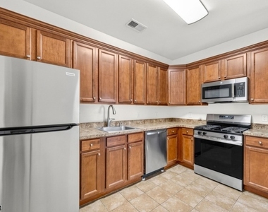 62 W Main St - Photo Thumbnail 7