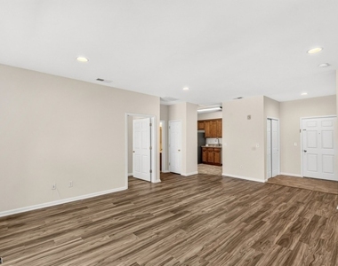 62 W Main St - Photo Thumbnail 5
