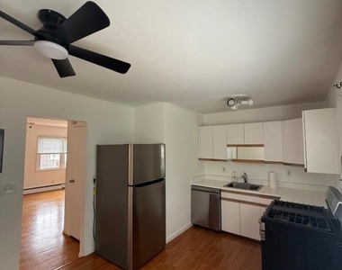 307 Pitney Pl - Photo Thumbnail 3