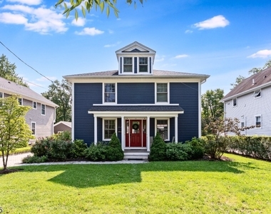 51 Summit Ave, Unit A - Photo Thumbnail 1