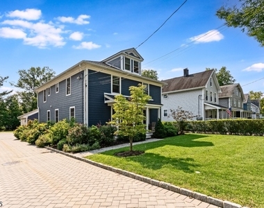 51 Summit Ave, Unit A - Photo Thumbnail 22