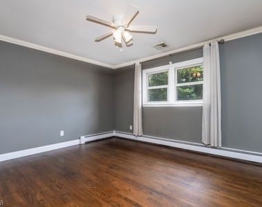 7 Bari Dr - Photo Thumbnail 17