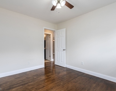 7 Bari Dr - Photo Thumbnail 21