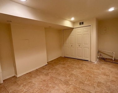 12 Spencer St - Photo Thumbnail 8