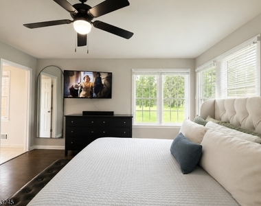 644 Montgomery Rd - Photo Thumbnail 10