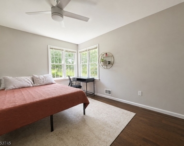 644 Montgomery Rd - Photo Thumbnail 16