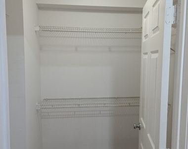 316 Ventnor Ct - Photo Thumbnail 29