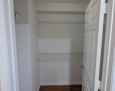 316 Ventnor Ct - Photo Thumbnail 20