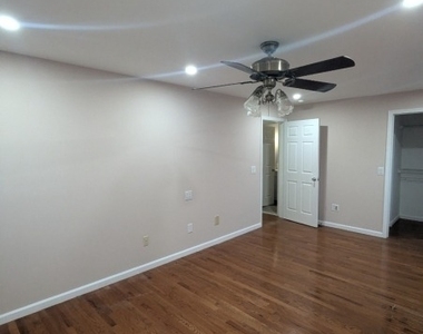 316 Ventnor Ct - Photo Thumbnail 19