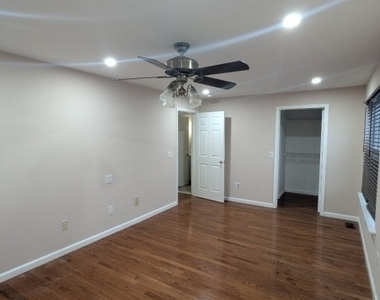 316 Ventnor Ct - Photo Thumbnail 18