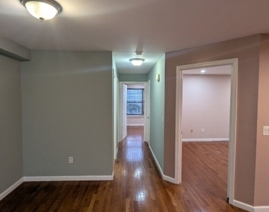 316 Ventnor Ct - Photo Thumbnail 13