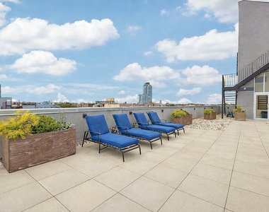3440 Guider Avenue - Photo Thumbnail 9