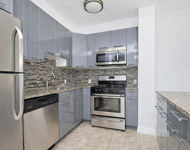 3440 Guider Avenue - Photo Thumbnail 2