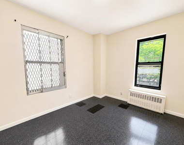 973 Aldus Street - Photo Thumbnail 6