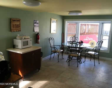 421 1st Avenue - Photo Thumbnail 3
