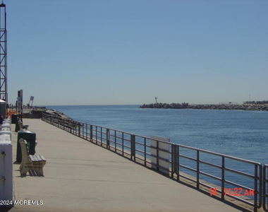 421 1st Avenue - Photo Thumbnail 4