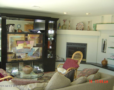 305 Beachfront - Photo Thumbnail 1