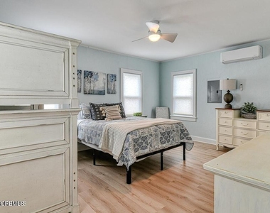 328 Newark Avenue - Photo Thumbnail 14
