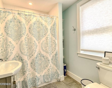 328 Newark Avenue - Photo Thumbnail 11