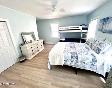 328 Newark Avenue - Photo Thumbnail 15