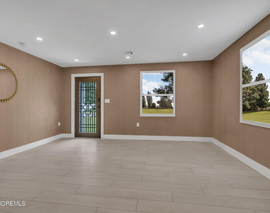 24 Johnston Street - Photo Thumbnail 11