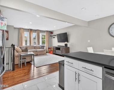 618 Illinois Avenue - Photo Thumbnail 10