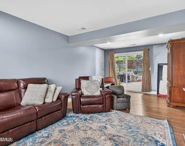 618 Illinois Avenue - Photo Thumbnail 21