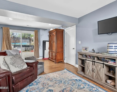 618 Illinois Avenue - Photo Thumbnail 20