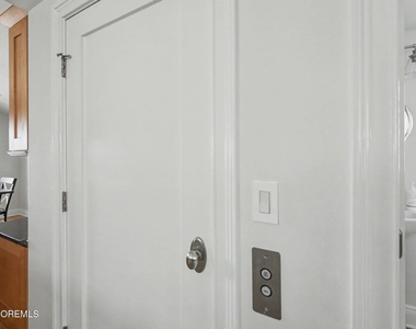 7 E Church Street - Photo Thumbnail 25