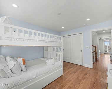 7 E Church Street - Photo Thumbnail 10