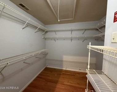 222 Hidden Lake Drive - Photo Thumbnail 13