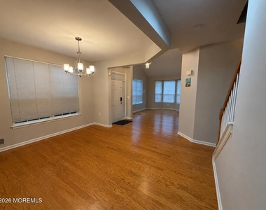 222 Hidden Lake Drive - Photo Thumbnail 6