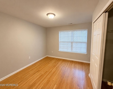 222 Hidden Lake Drive - Photo Thumbnail 10